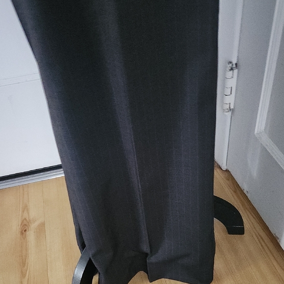 The Limited Gray Pinstripe Women's Pantsuit - Picture 7 of 11